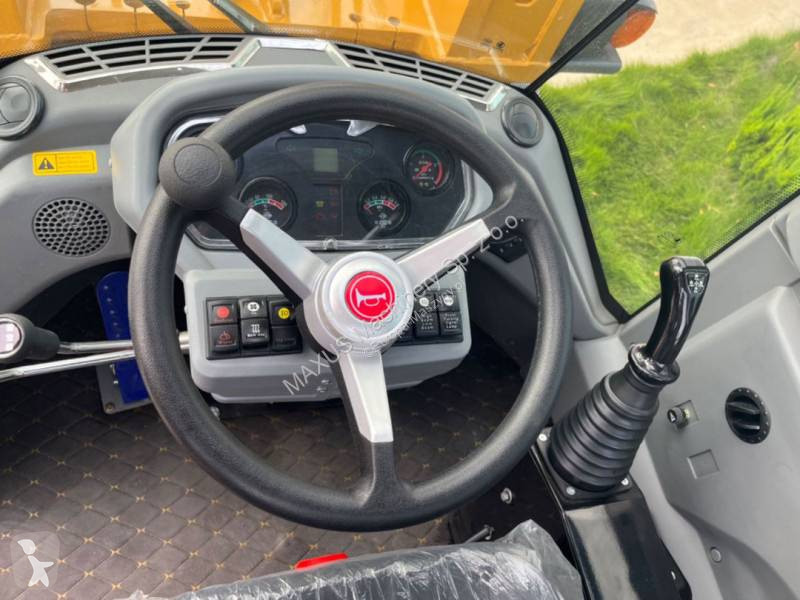 Lastare JCB Maxus