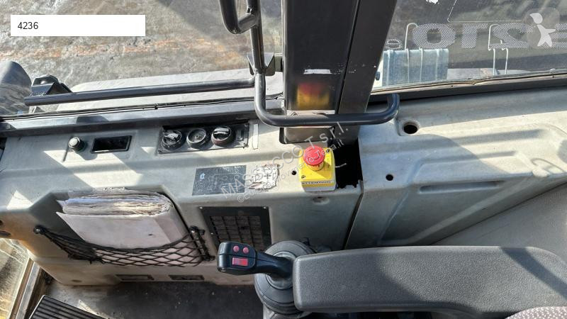 Incarcator Mecalac AS210 4X4