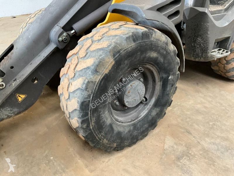 Shovel Mecalac AX 850