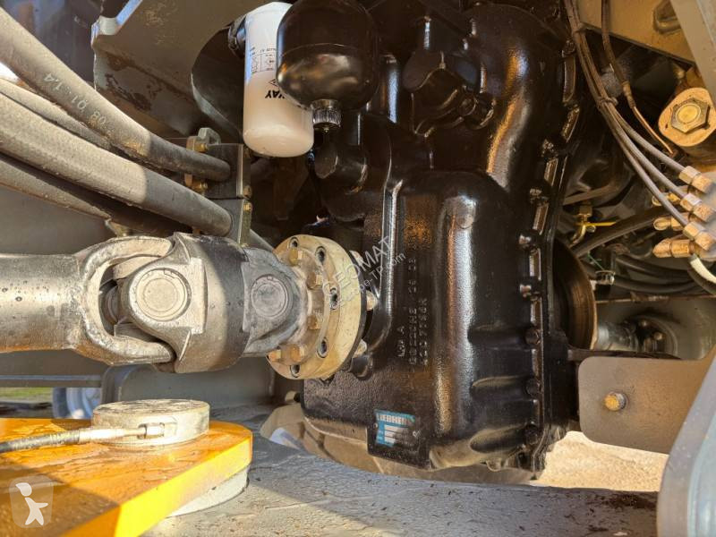 Shovel Liebherr