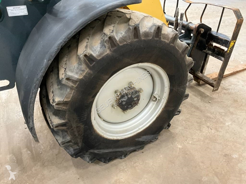 Shovel Gehl AL 600