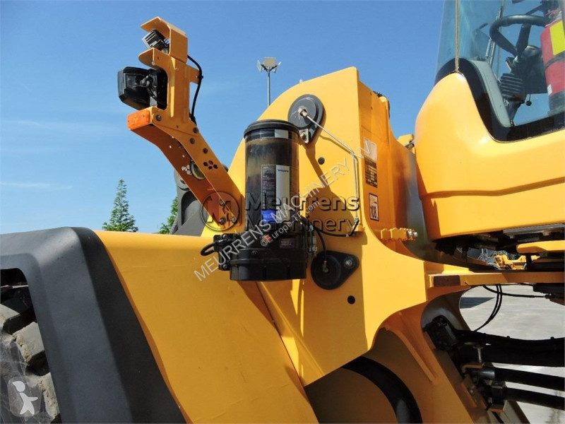 Nakladač Volvo L150H