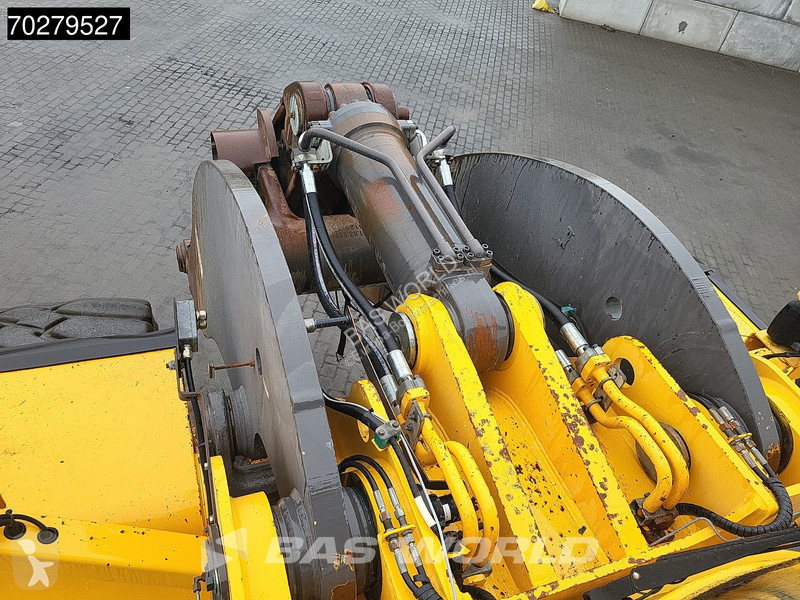 Nakladač Volvo L250 CDC