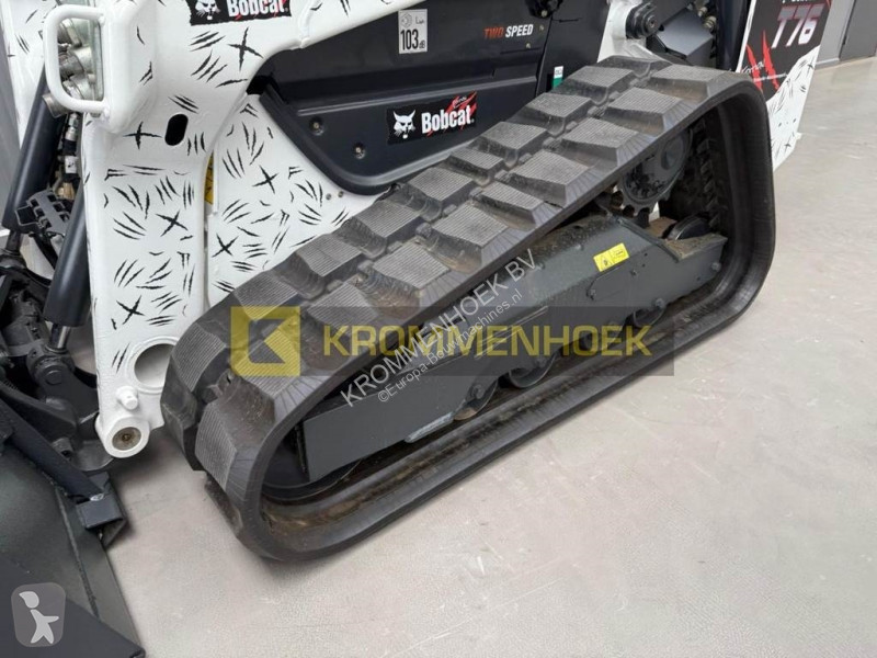 Shovel Bobcat T 76