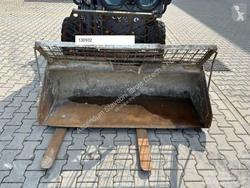 Shovel Volvo MC70C