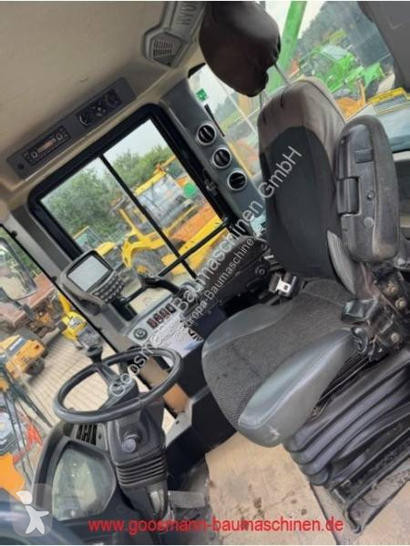 Pala Hyundai HL 955