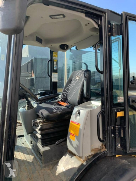 Shovel Caterpillar 906
