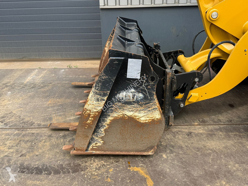 Pala Caterpillar M - Bucket + forks