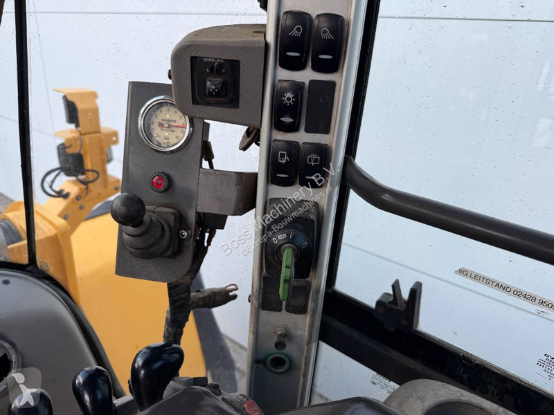 Shovel Volvo L220H - German Machine / 3rd Function