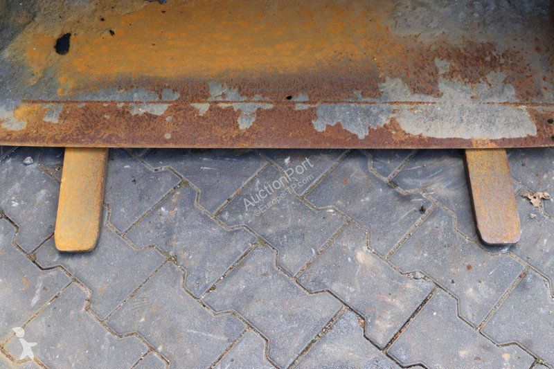 Shovel Yanmar 358