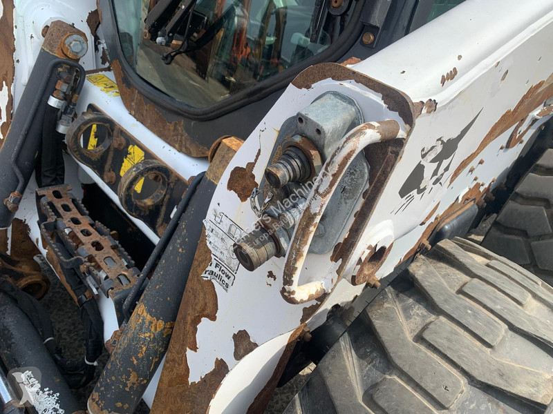 Shovel Bobcat NVT