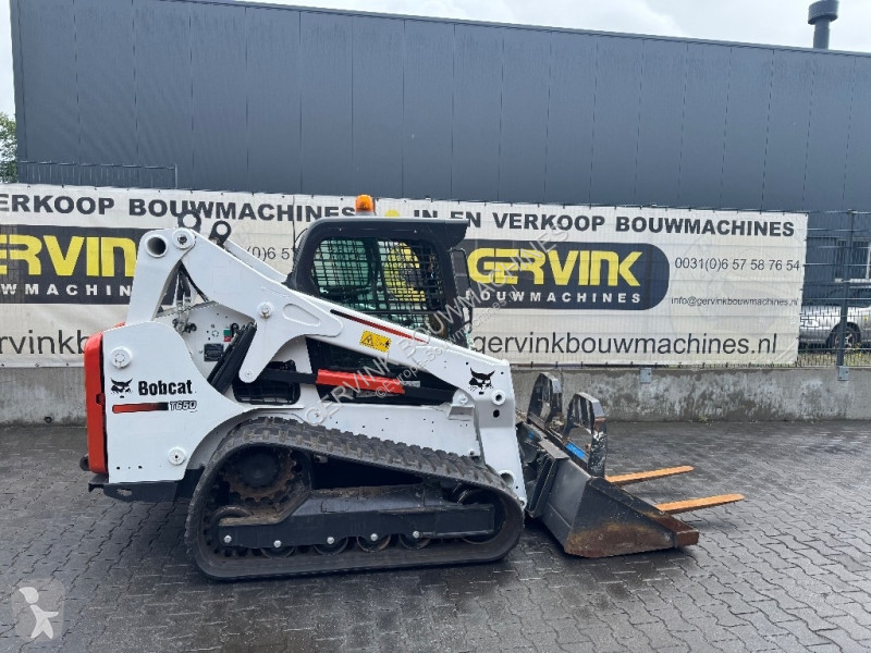 Shovel Bobcat