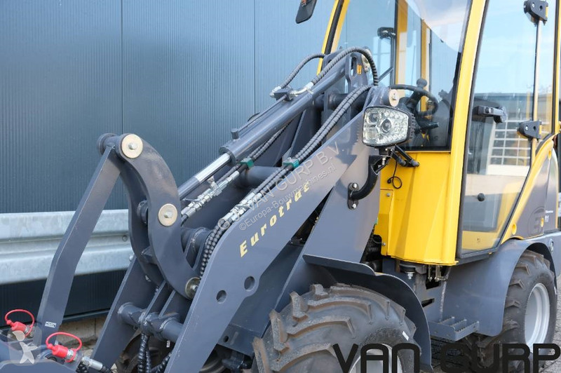 Shovel Eurotrac W11- MC (255)