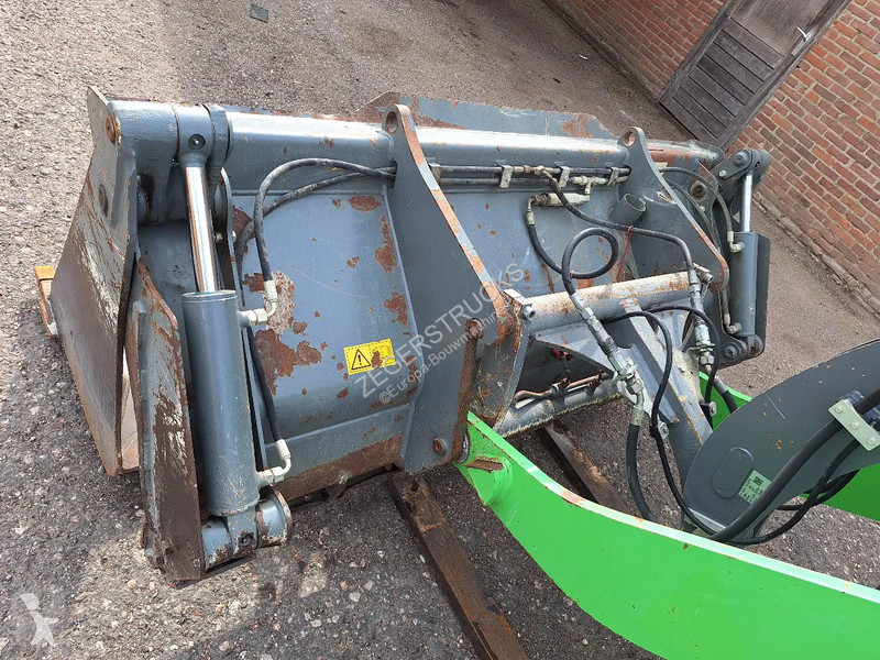 Shovel Liebherr L506C