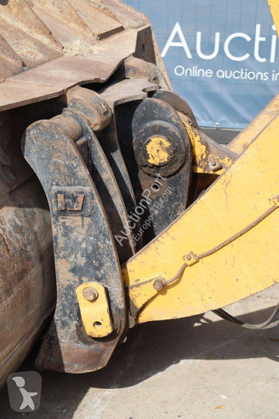 Shovel Caterpillar M