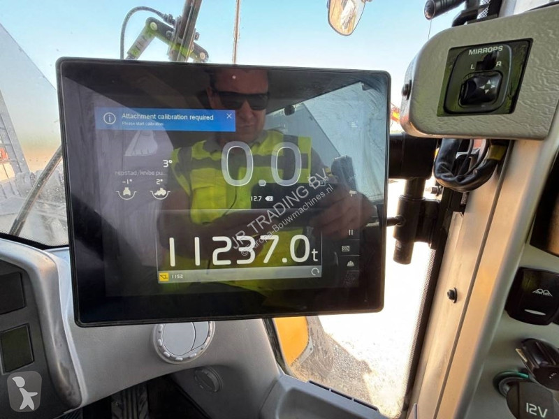 Shovel Volvo L 220 H (CDC+ Co pilot)