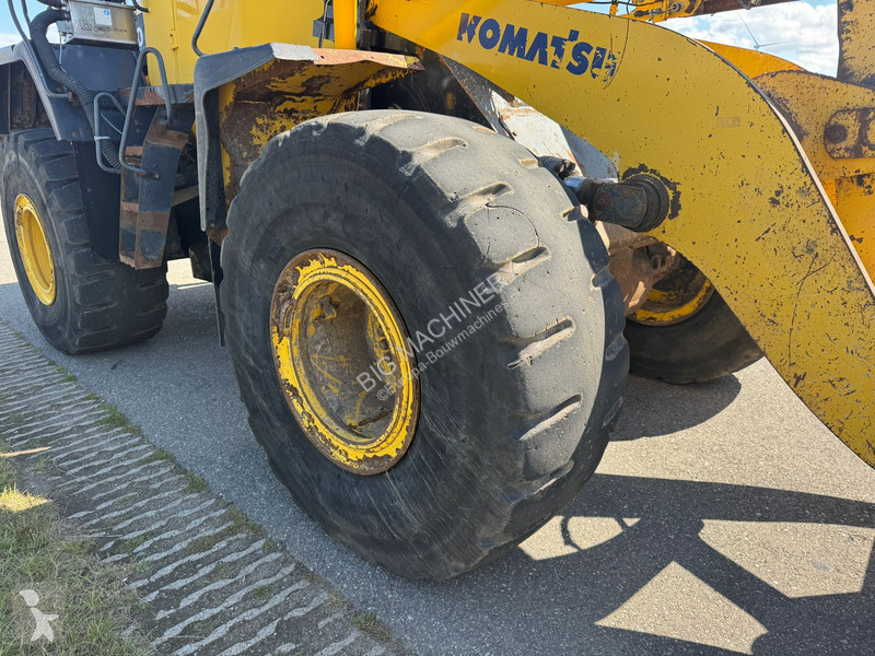 Nakladač Komatsu