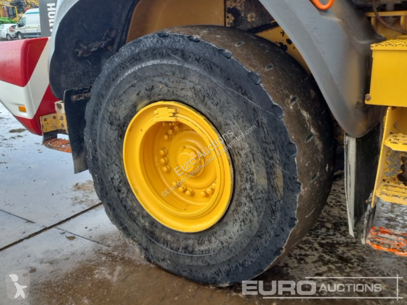 Nakladač Volvo L110H