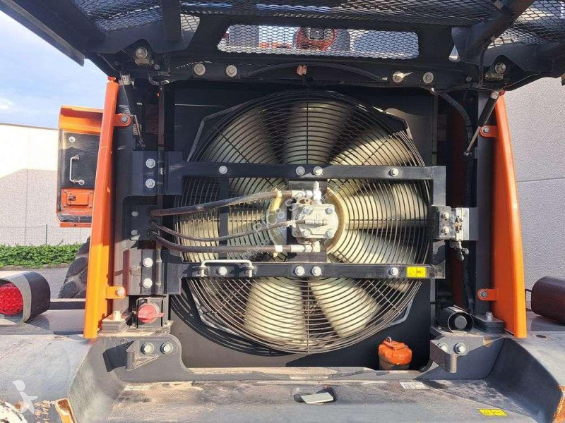 Nakladač Doosan 5