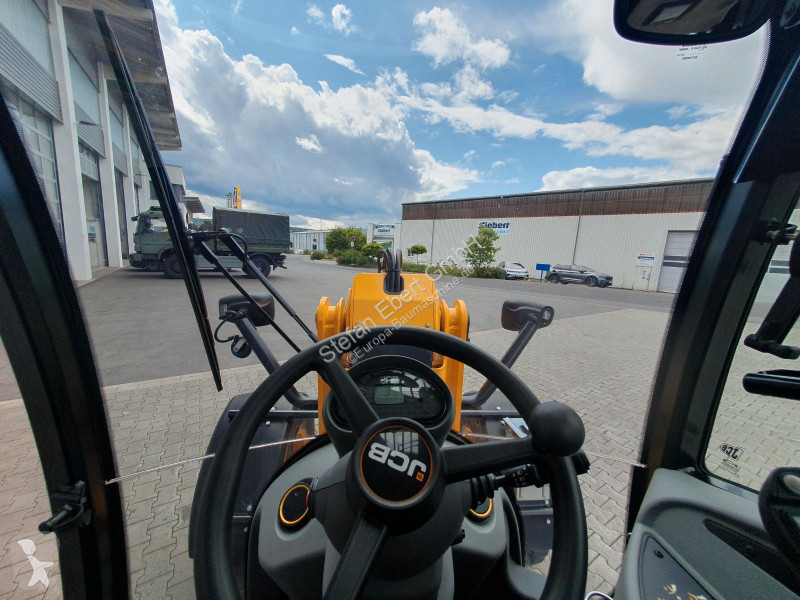 Nakladač JCB SV C / Neufahrzeug / Teleskop / Gabel