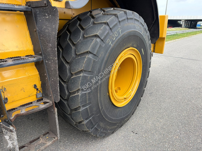Nakladač Caterpillar 972M XE (TXX-54-D)
