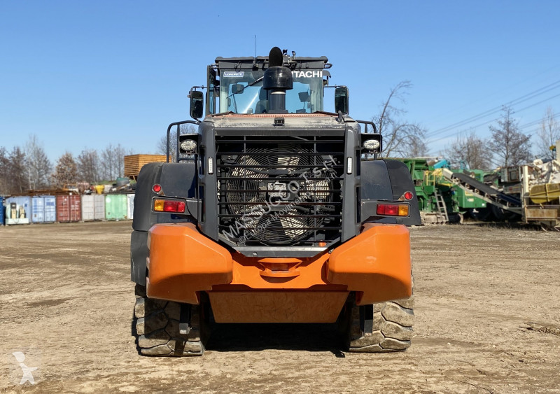 Nakladač Hitachi 5