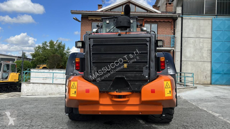 Ładowarka Hitachi 6