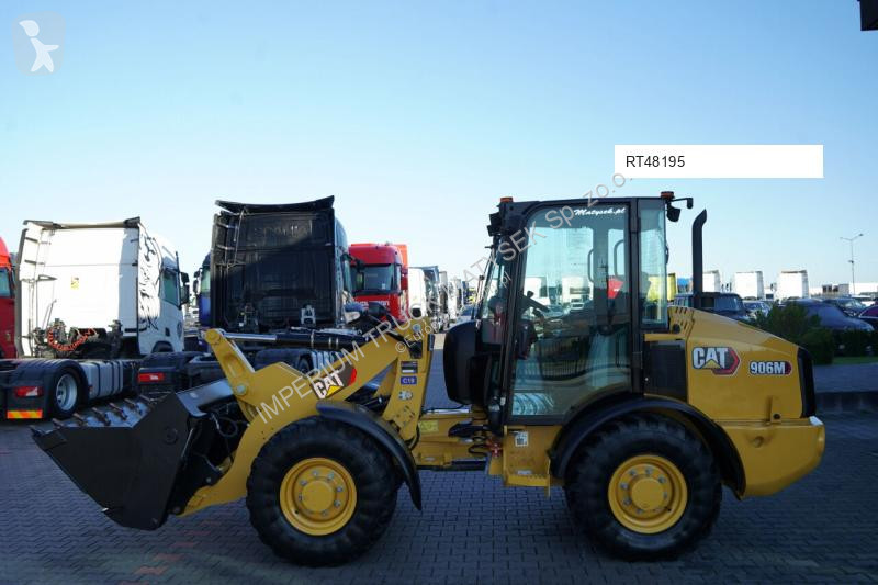 Nakladač Caterpillar 906M