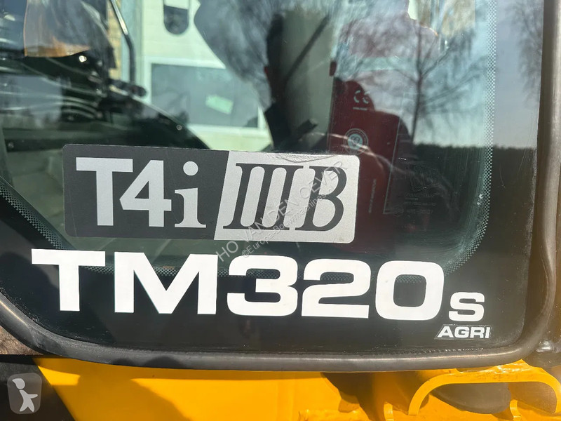 Chargeuse JCB s agri