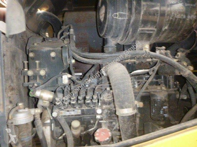 مُحمّلة Komatsu 3205
