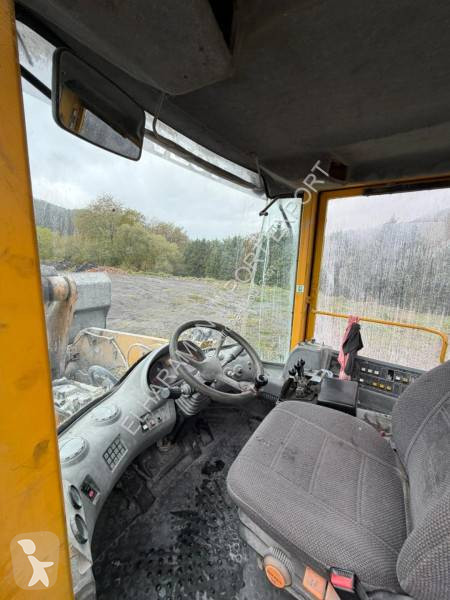 Pala cargadora Volvo 121 17000KG