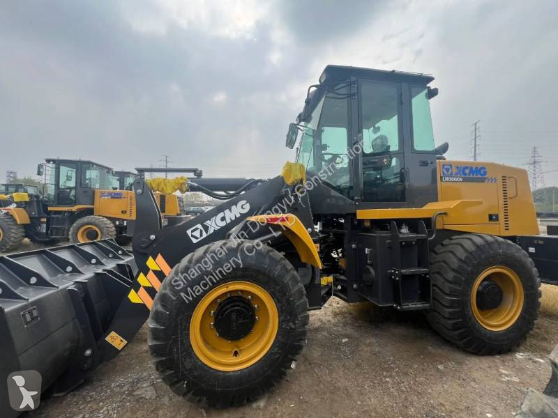 Фронтальный погрузчик XCMG LW300KN