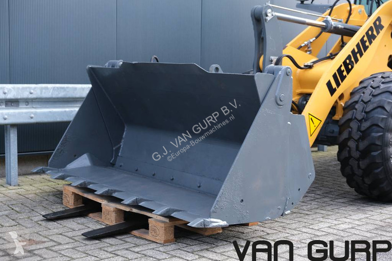 Nakladač Liebherr 506 | 2020 | 1050h