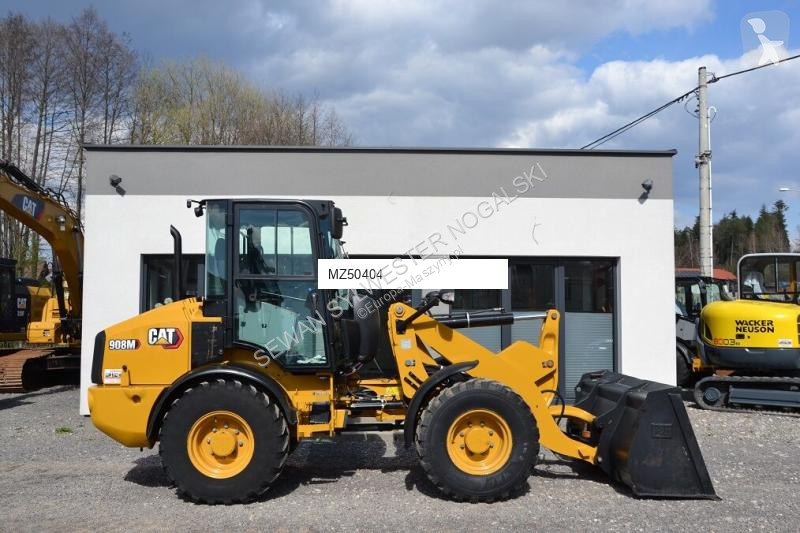 Nakladač Caterpillar 908 M