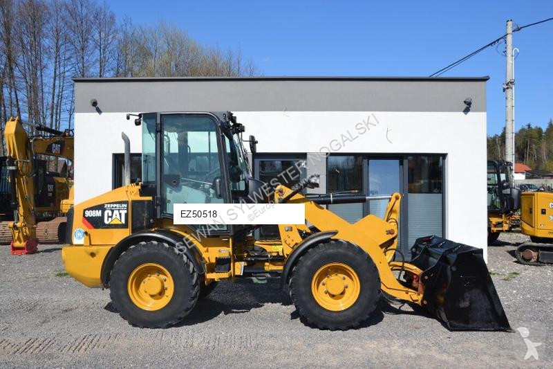 Nakladač Caterpillar 908 M