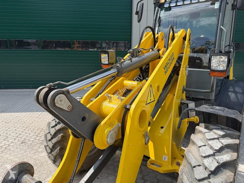 Nakladač Wacker Neuson WL 54 LOW HOURS