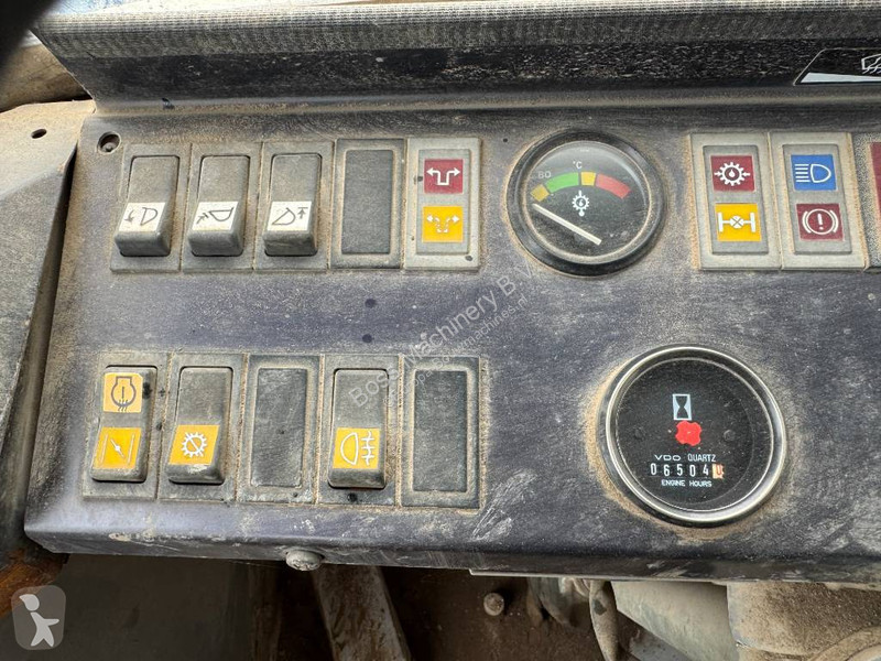 مُحمّلة Volvo 4400 - 3rd Function / 2 Buckets...