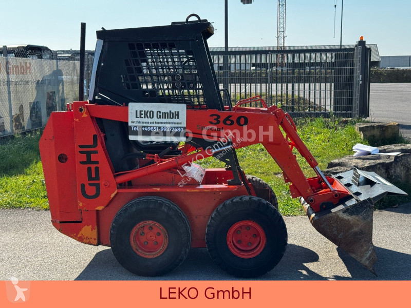 Nakladač Gehl 360 Radlader