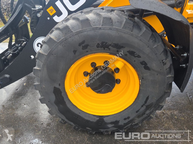 Shovel JCB 409