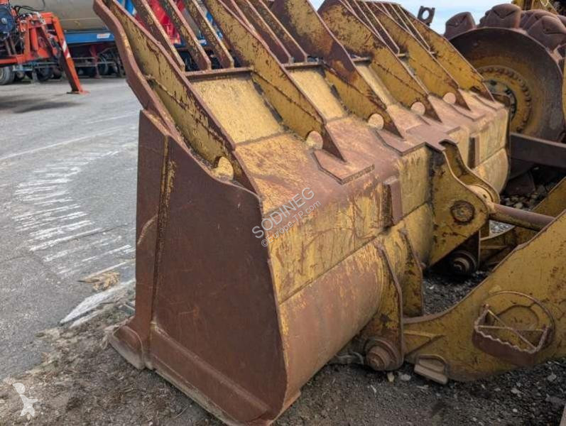 مُحمّلة Caterpillar C POUR PIECES