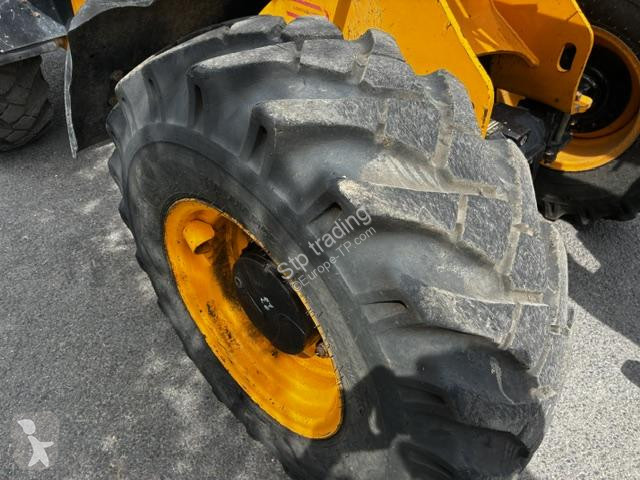 مُحمّلة JCB T4