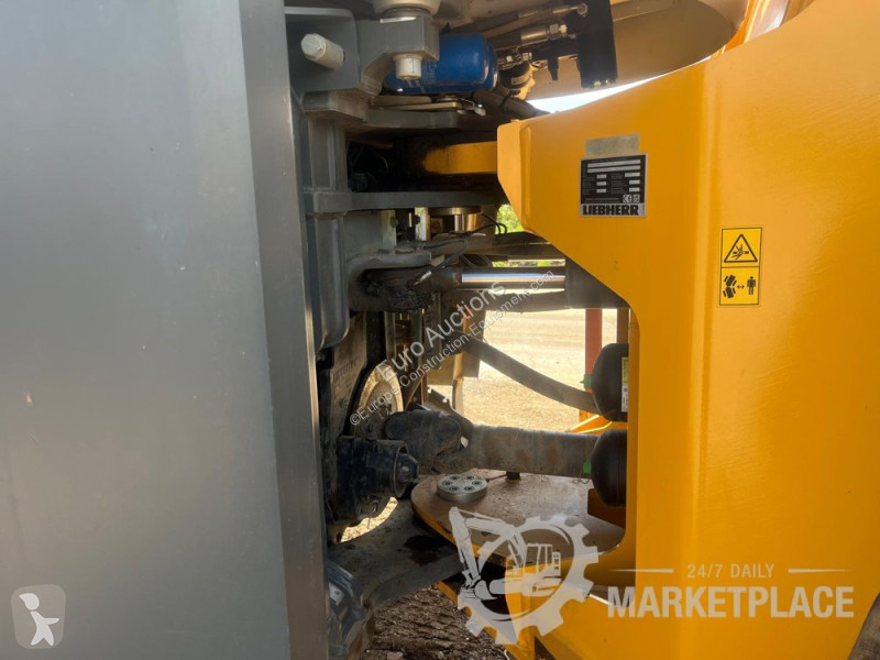 Liebherr Xpower loader