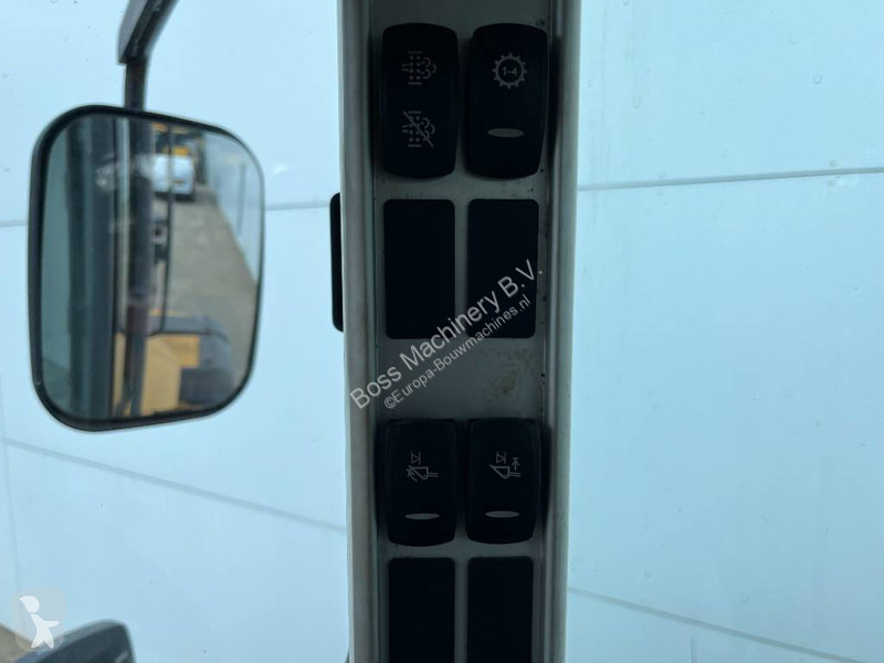 مُحمّلة Volvo - 3th Function + Quick Coupler