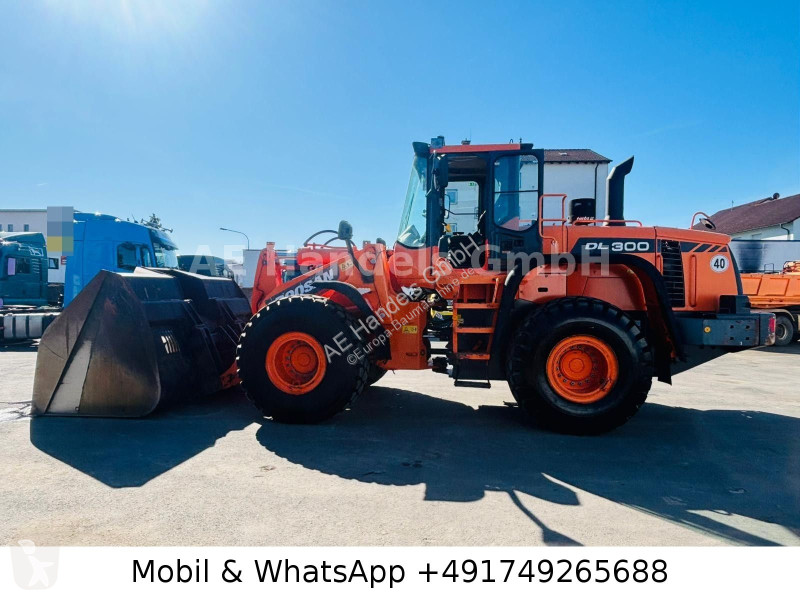 Фронтальный погрузчик Doosan...