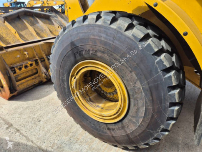 Nakladač Caterpillar 962-14