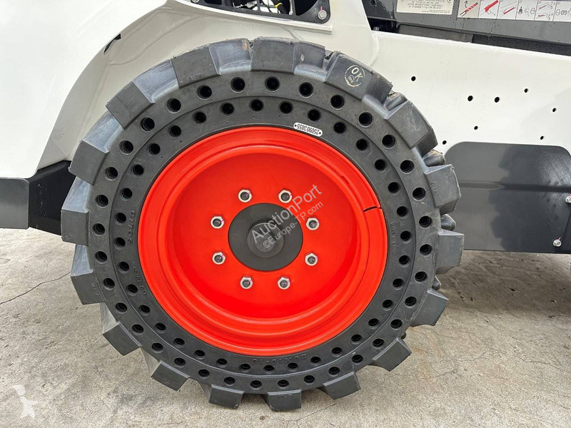 Nakladač Bobcat S510-c4