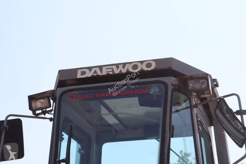 Nakladač Daewoo Mega 200