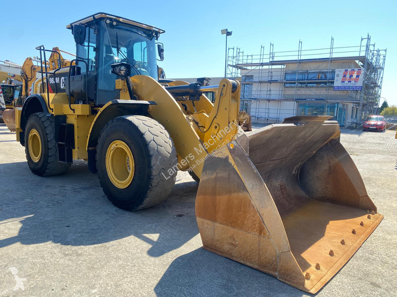 مُحمّلة Caterpillar 962 M .