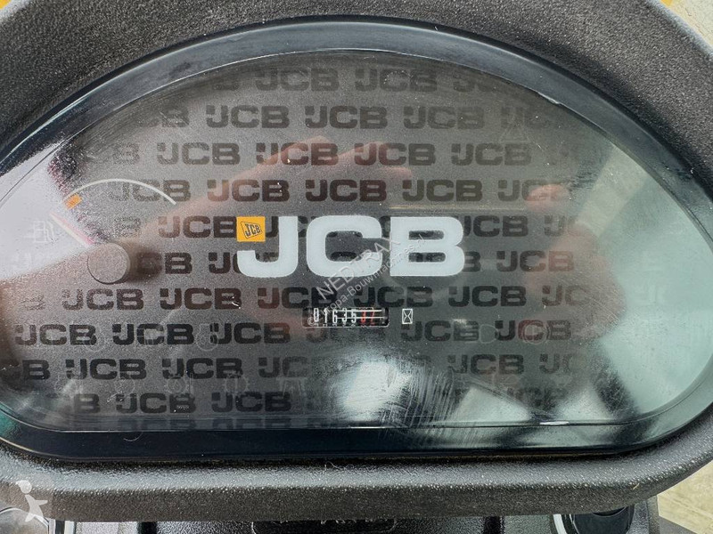Chargeuse JCB T4