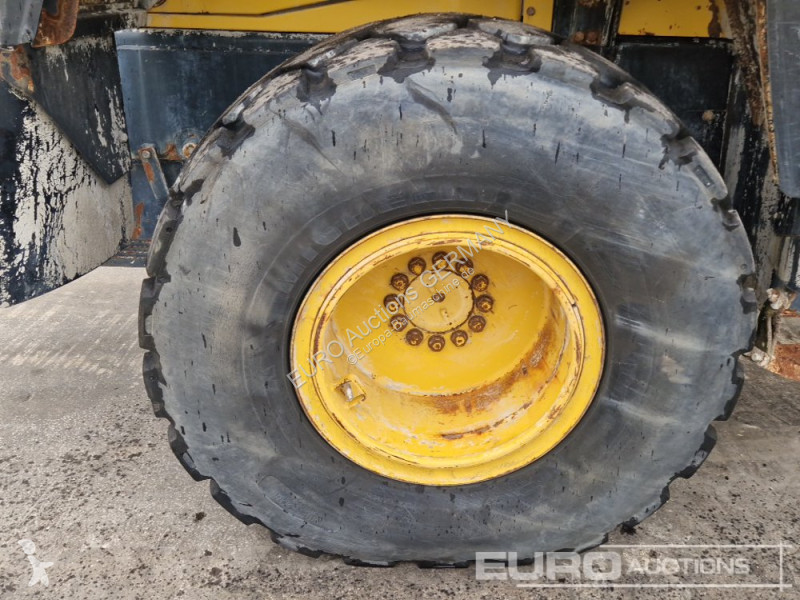 Incarcator Komatsu WA200